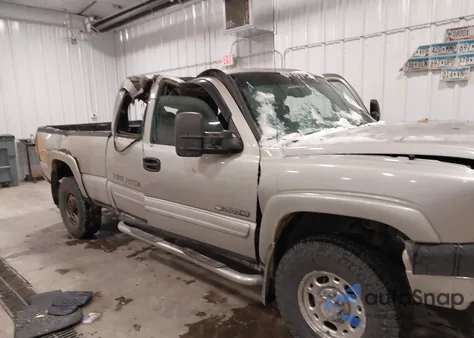 2004 Chevrolet Silverado 2500Hd Ls z USA, uszkodzony, nr VIN 1GCHK29U64E236644